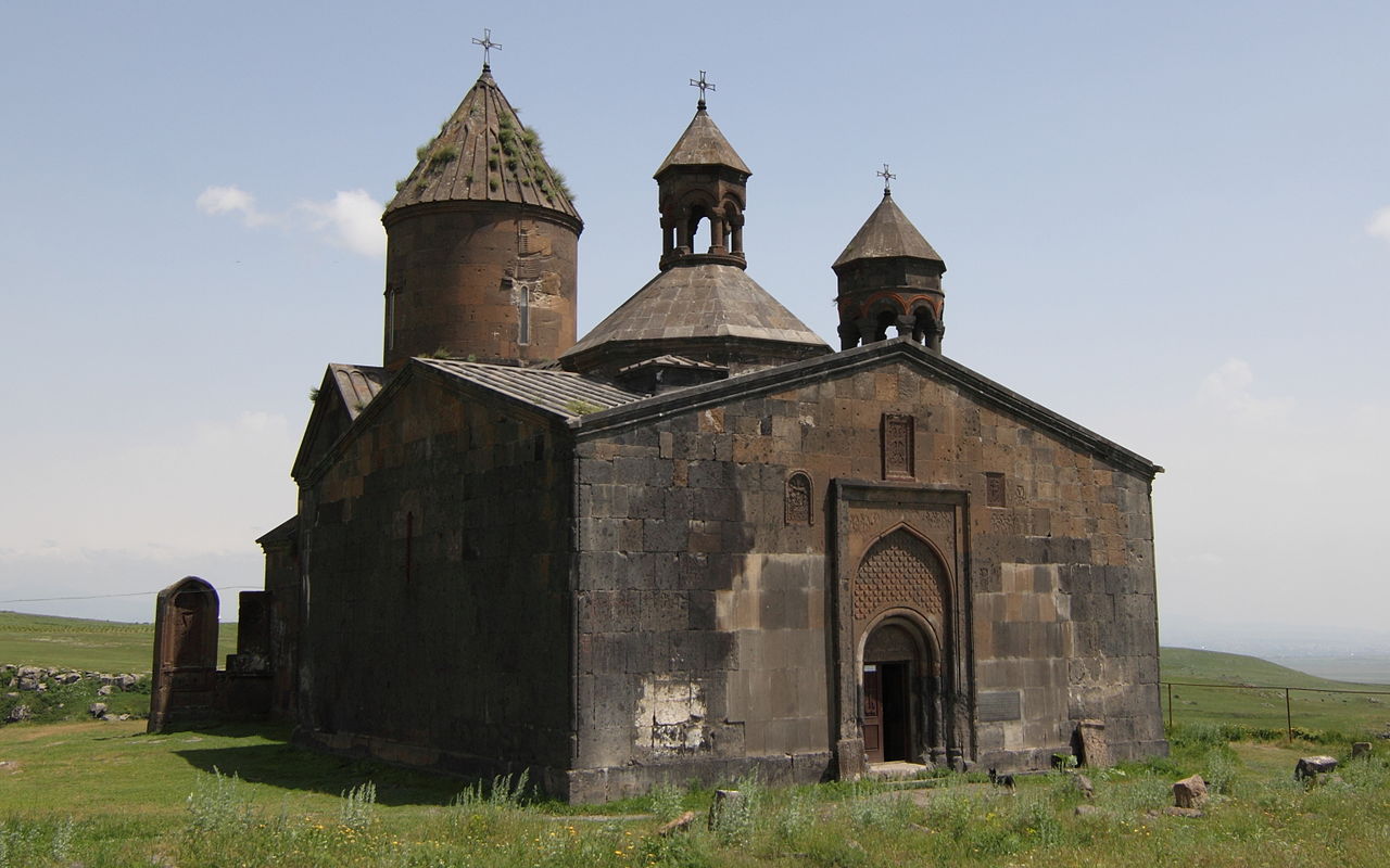: Erevan - mont Aragats - monastères de Saghmosavank et Hovhannavank - Burakan -Erevan